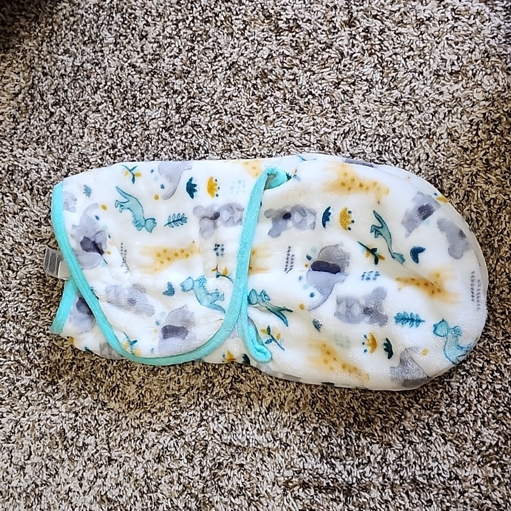 DreamGro Swaddle